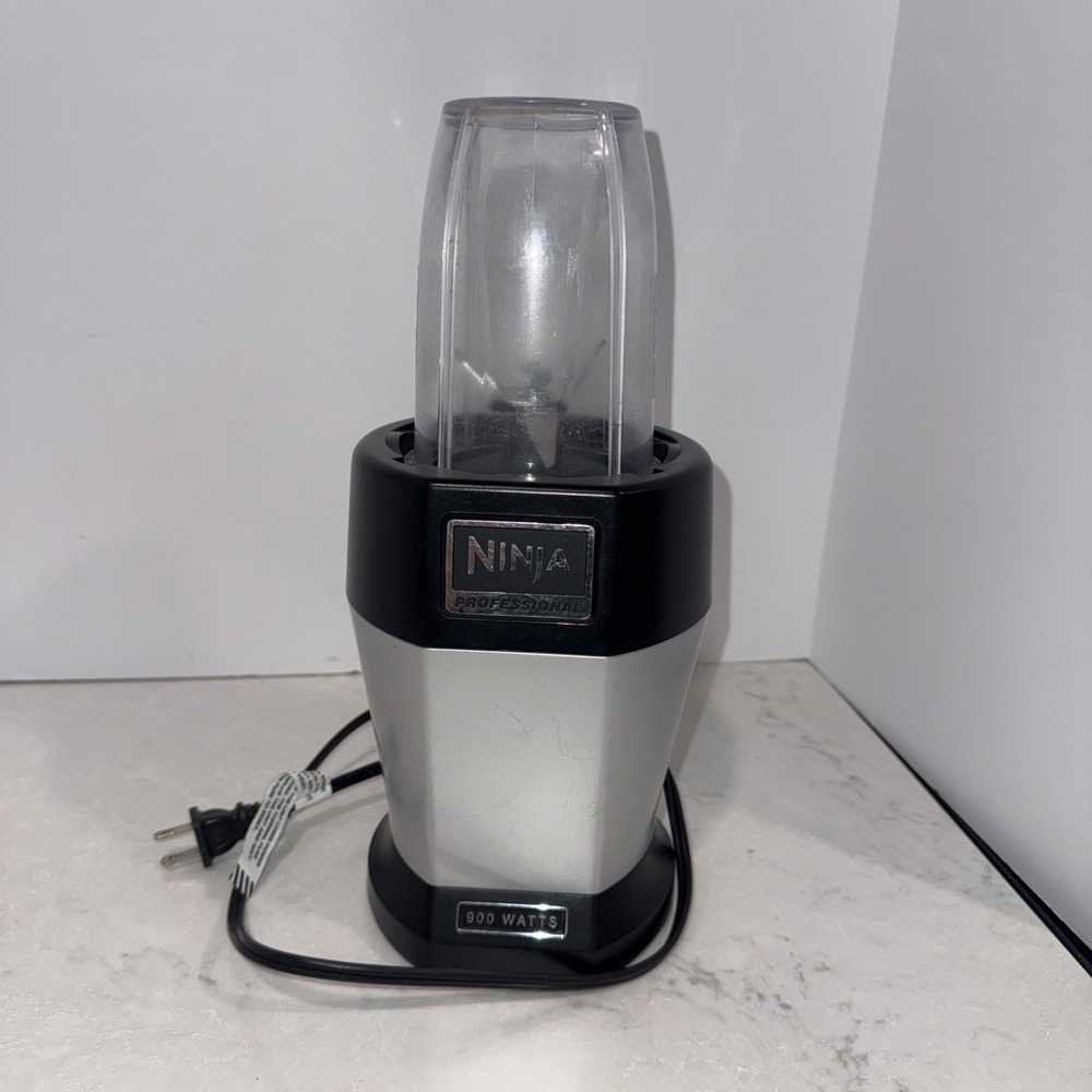 Ninja Professional 900W Personal Blender Base 1 Cup And Lid 4-Blade Set Tested